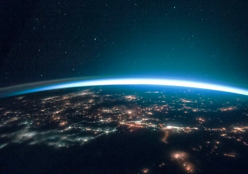 Em 4 décadas, camada de ozônio da Terra deve estar recuperada, diz ONU ( Imagem: Freepik)