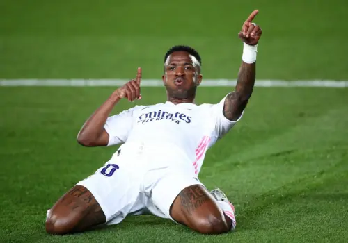 Espanha faz primeiras prisões por racismo contra Vini Jr após quase 2 anos de ataques ( Imagem: Divulgação)