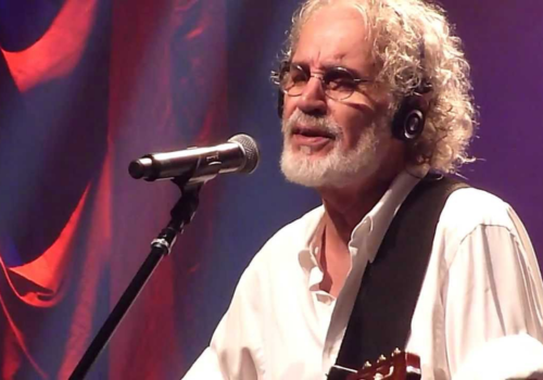 Aplicativos gratuitos para escutar música caipira