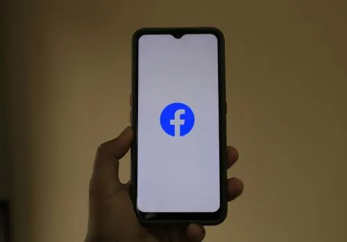 Recupere sua conta do Facebook hackeada