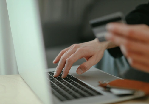 Os 7 melhores meios de pagamentos online — Do Pix ao PayPal